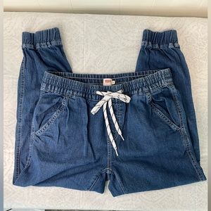 Levi's Jeans - Medium